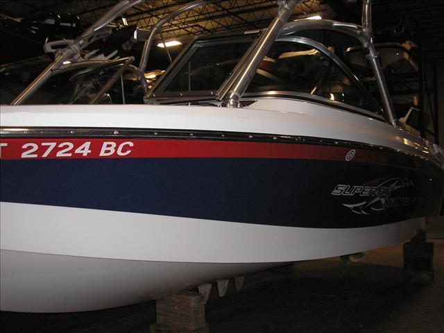 2008 Nautique Air 210