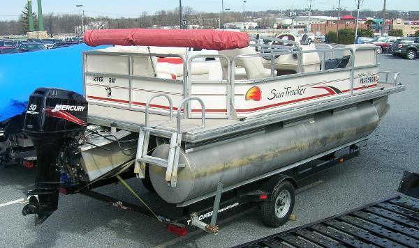 2008 Sun Tracker RTY BARGE 190 Classic Series