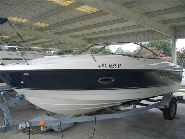 2009 Bayliner 210 Discovery