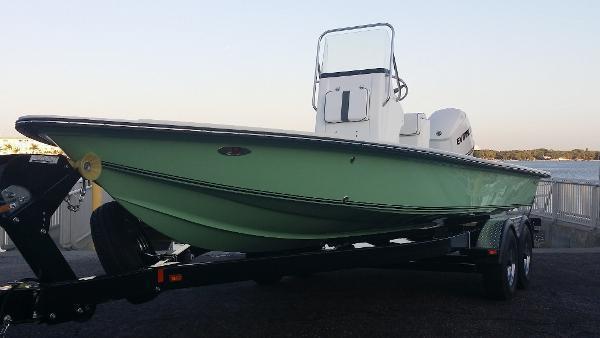 2009 Famous Craft 2300 XL Bay Boat