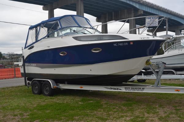 2010 Bayliner 255 SB