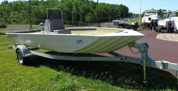 2010 Crestliner Backwater 1870 SCCC