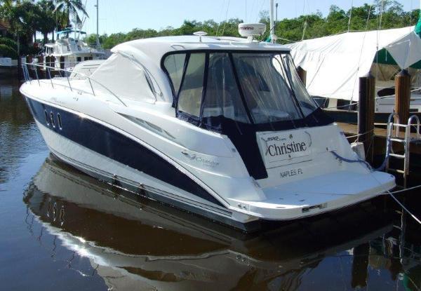 2010 Cruisers Yachts 390 Sport Coupe