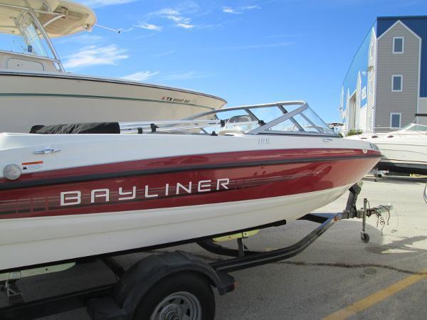 2011 Bayliner 195 Bow Rider