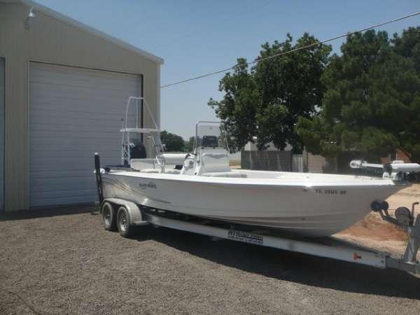 2011 Blue Wave 2400 PURE BAY