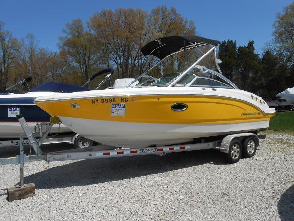 2011 Chaparral 246 SSi