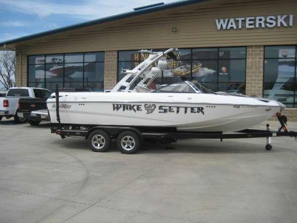 2011 Malibu Wakesetter 23 LSV