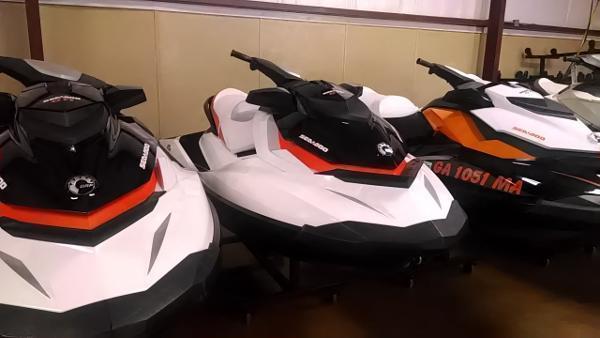 2011 Sea-Doo GTI 130 / IBR