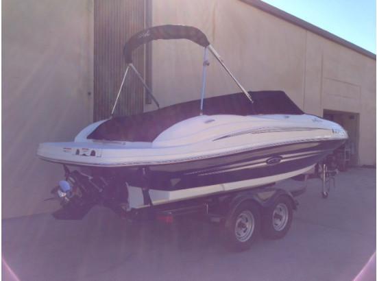 2011 SEA RAY 200 Sundeck