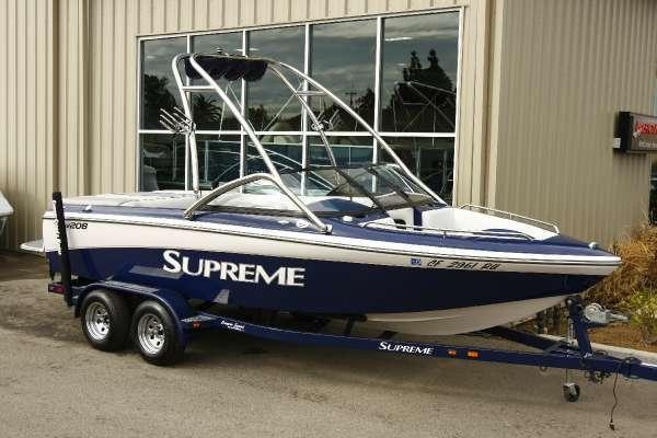 2011 Ski Supreme V208