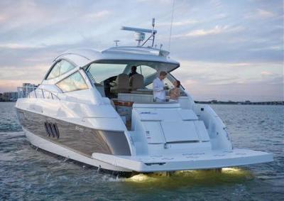 2012 Cruisers Yachts 520 Sports Coupe