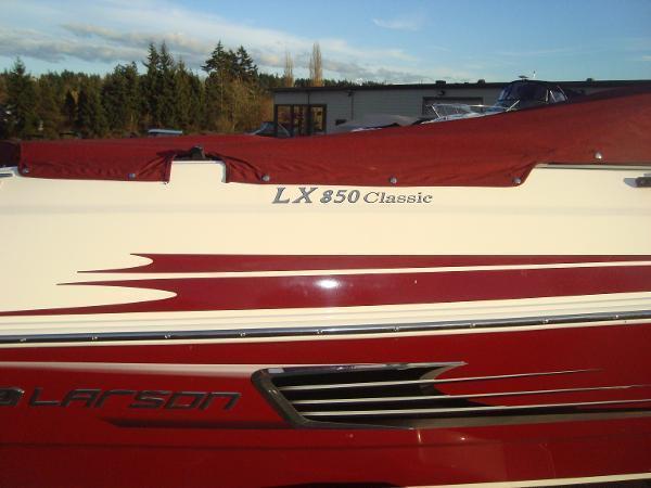 2012 Larson LX 850 Classic