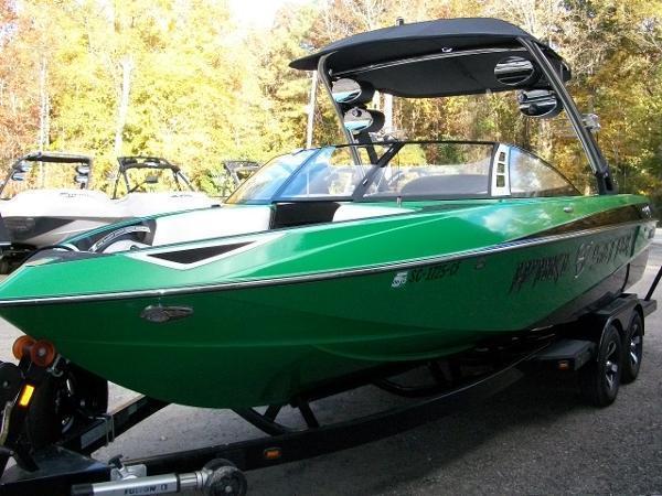 2012 Malibu Wakesetter 23 LSV