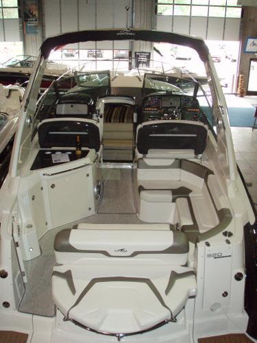 2012 Monterey 320 Sport Yacht