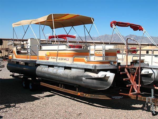 1985 Sun Tracker PARTY BARGE