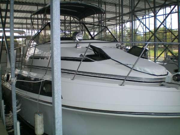 1986 CARVER YACHTS 3297