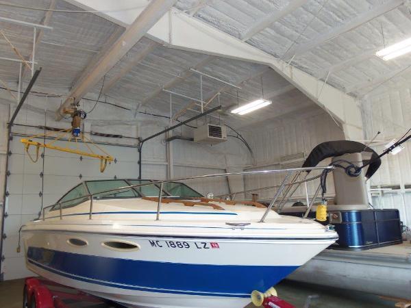 1986 Sea Ray 210 Cuddy Cabin