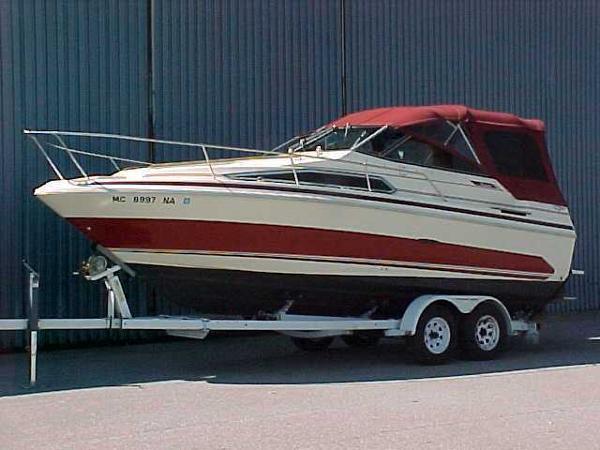 1986 Sea Ray 230 Weekender