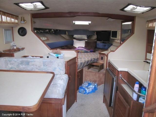 1986 Sea Ray 300 Weekender