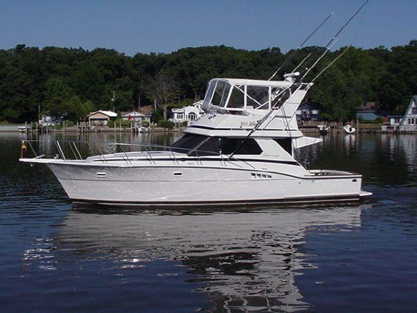 1988 Chris Craft 422 COMMADER