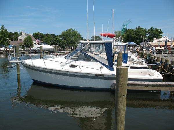 1988 Luhrs 27 Alura with 40 HRS SMOH