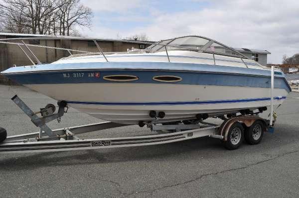 1988 Sea Ray 24 Sorrento