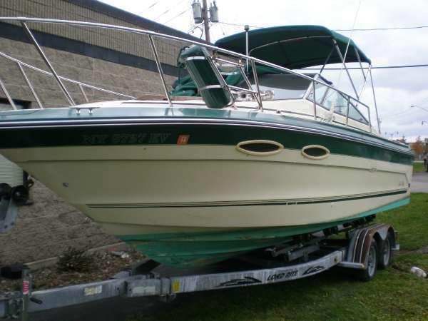 1988 Sea Ray 250 Cuddy Cabin