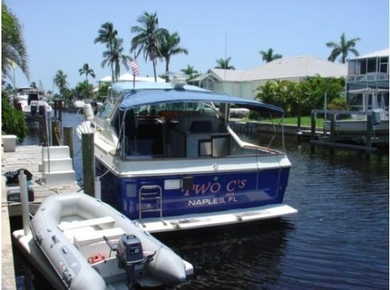 1988 Sea Ray 390 Express Cruiser