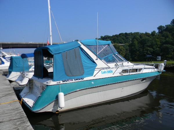 1989 Cruisers 3270 Espirit