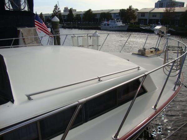 1989 Marinette 37 Marquis Aft Cabin Motor Yacht