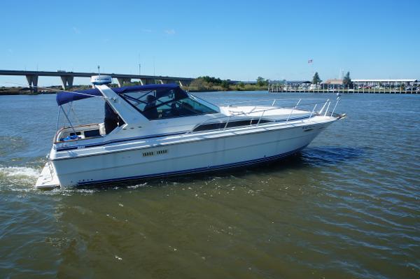 1989 Sea Ray 340 Express Cruiser