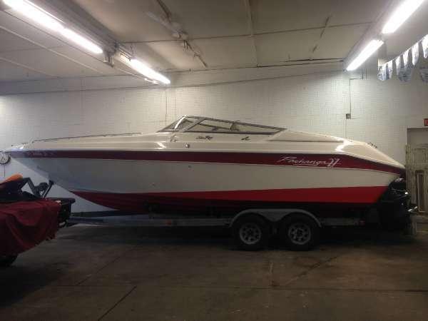 1989 Sea Ray Pachanga 27