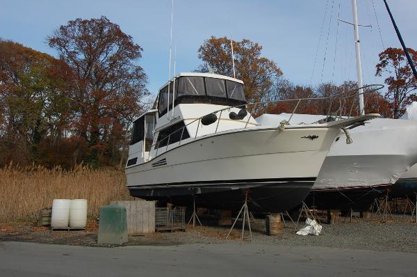 1989 Viking Yachts 44 Motor Yacht