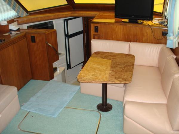 1990 Hatteras Double Cabin Motor Yacht