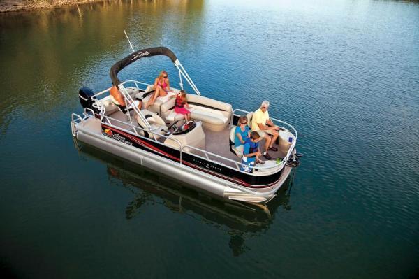 2012 Sun Tracker Fishin' Barge 22 DLX w/ 25 ELPT FourStroke