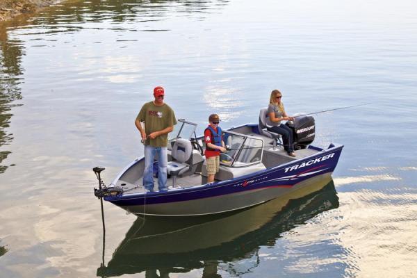 2012 Tracker Pro Guide V-175 WT w/ 90 XL OptiMax and Trailer
