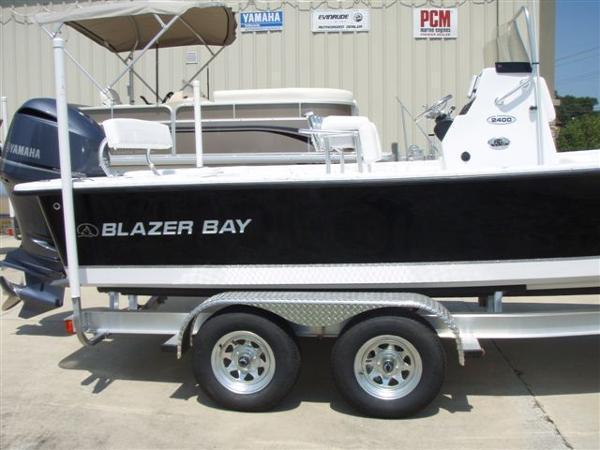 2013 Bzer Bay 2400
