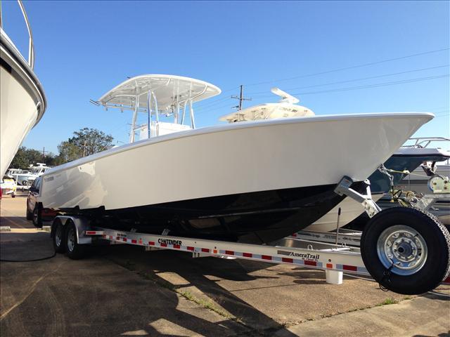 2013 Contender Fishing Boat 32 ST
