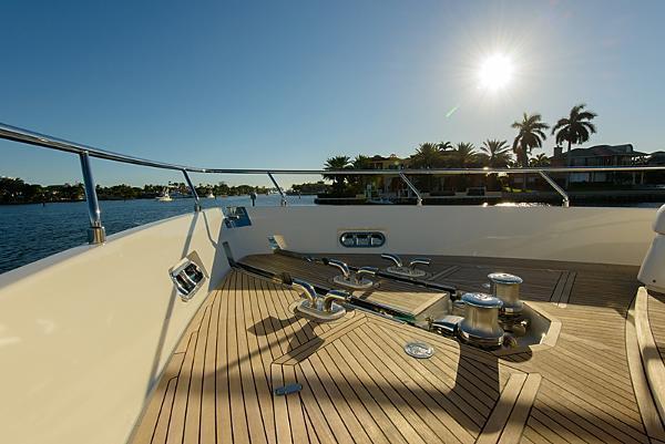 2013 Ferretti Yachts 800