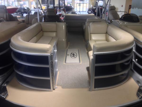 2013 Harris FloteBote Grand Mariner 230