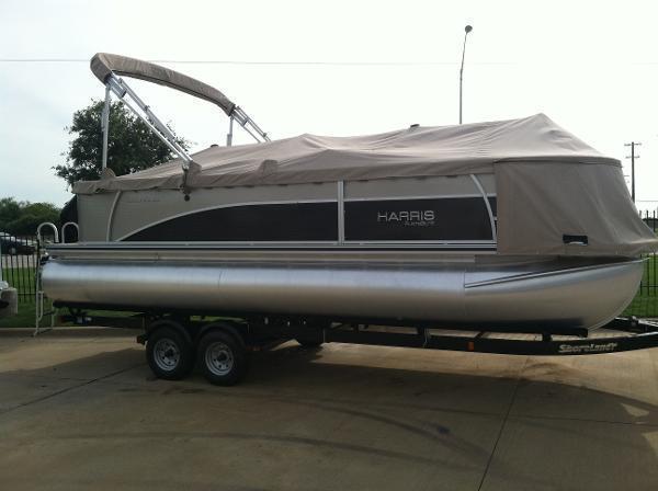 2013 Harris FloteBote Sunliner 220