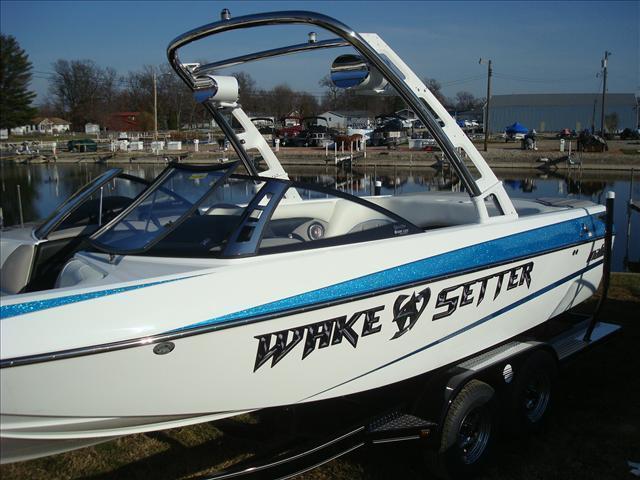 2013 Malibu Wakesetter 23 LSV  Syracuse