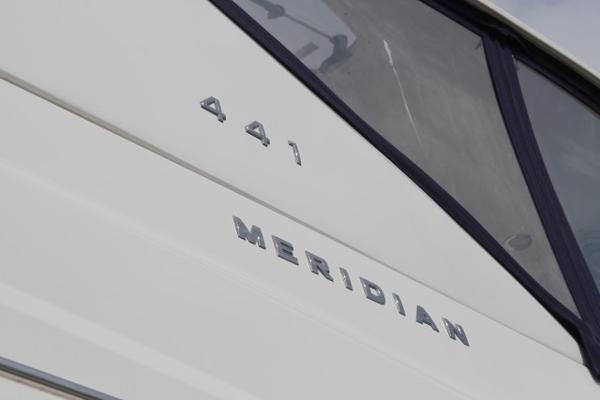 2013 Meridian 441 Sedan