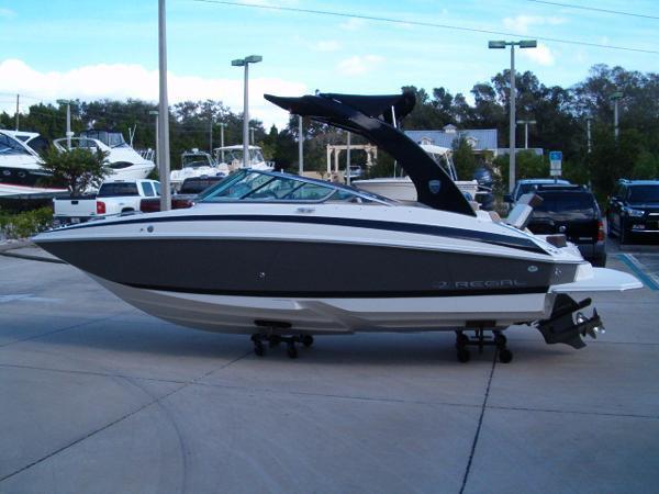 2013 Regal 24 Fasdeck