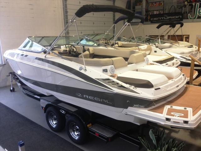 2013 Regal Bowrider 2500