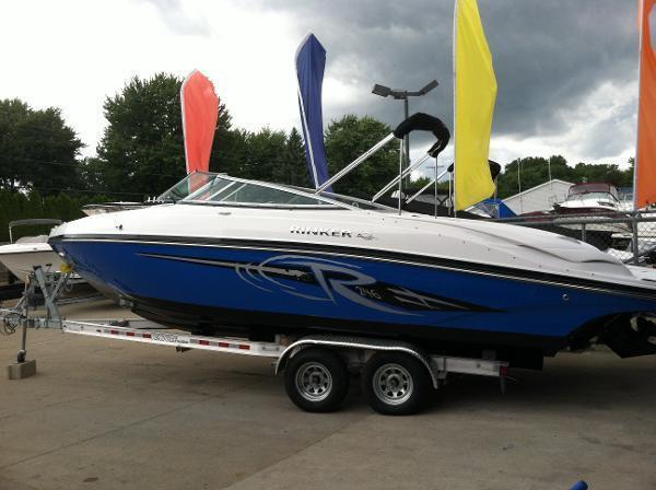 2013 Rinker 246 Captiva Bowrider