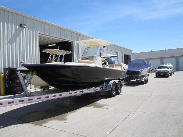 2013 Scout Boats 251 XS