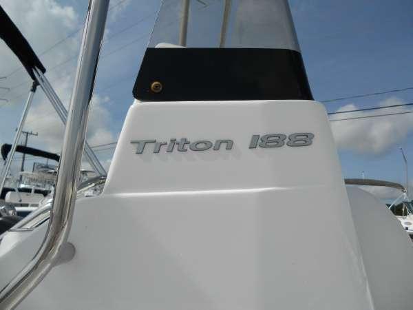 2013 Sea Hunt Triton 188