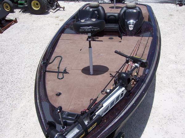 2013 Skeeter FX 20 Bass Boat