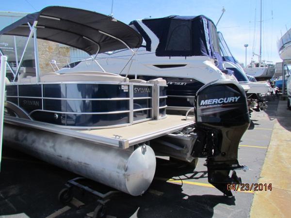 2013 Sylvan Mirage 8524 LZ